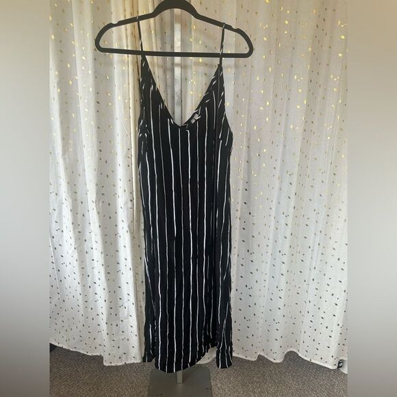 ASOS Cami Slip V Neckline Spaghetti Straps Side Slit Stripe Flowy Midi Dress 12 - Picture 4 of 12